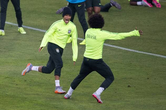 Treino da sele??o brasileira no Monumental SANTIAGO, SC - 16 06 2015: SELECTION OF TRAINING Brasilera - Neymar Jr. during the workout brasilera selection at the Estadio Monumental David Arellano. The selection is preparing to face Colombia tomorrow at this stage the second round of Group C of the Copa America 2015. (Photo: Marcelo Machado de Melo FotoArena)  MarceloxMachadoxdexMelo