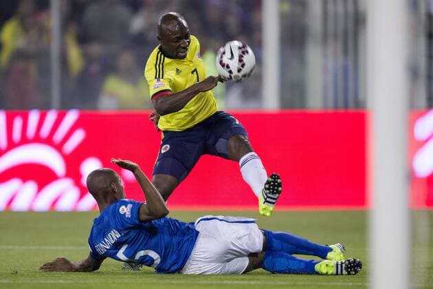 Brazil vs Colombia SANTIAGO, SC - 17 06 2015: BRAZIL X COLOMBIA - Fernandinho of Brazil dispute ball Pablo Armero in Colombia during the match between Brazil vs Colombia, valid for the second round of the first phase of Group C of the Copa America 2015 held at the Estadio Monumental David Arellano . (Photo: Marcelo Machado de Melo FotoArena)  MarceloxMachadoxdexMelo