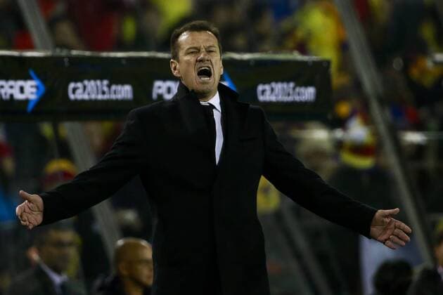 SANTIAGO, June 17, 2015 -- Coach Carlos Caetano Dunga of Brazil reacts during the Group C match of the Copa America Chile 2015 between Brazil and Colombia, at the Estadio Monumental, in Santiago, Chile, on June 17, 2015. ) (ce) MANDATORY CREDIT NO ARCHIVES-NO SALES EDITORIAL USE ONLY COLOMBIA OUT (SP)CHILE-SANTIAGO-COPA AMERICA-BRAZIL VS COLOMBIA COLPRENSA 