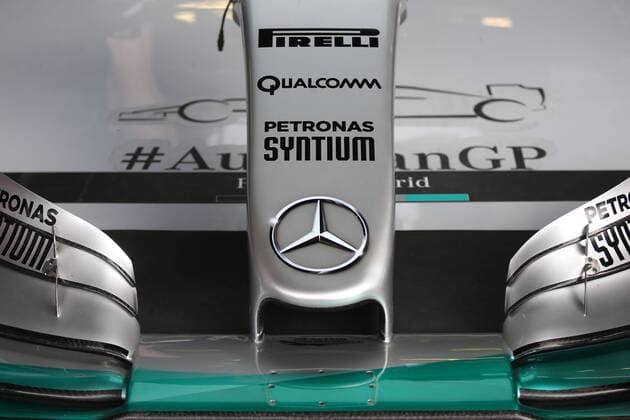 Aktuell Motorsport, Formel 1, GP Österreich in Spielberg Motorsports: FIA Formula One World Championship WM Weltmeisterschaft 2015, Grand Prix of Austria, technical detail, Mercedes AMG Petronas Formula One Team, front wing, Frontfluegel xHOCHxZWEIx