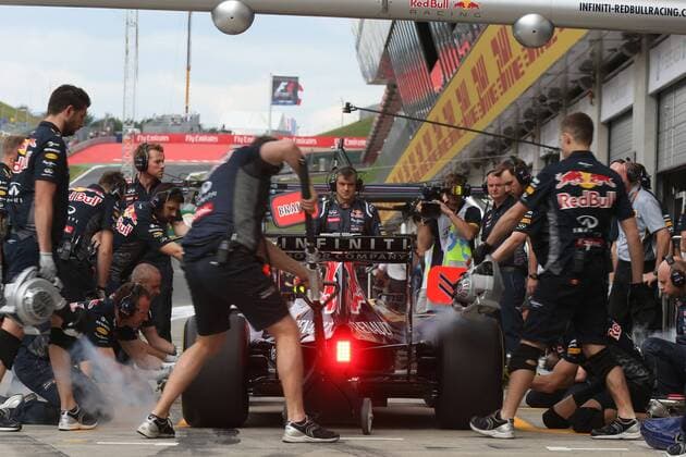 Motorsports: FIA Formula One World Championship WM Weltmeisterschaft 2015, Grand Prix of Austria, 26 Daniil Kvyat (RUS, Infiniti Red Bull Racing), xHOCHxZWEIx