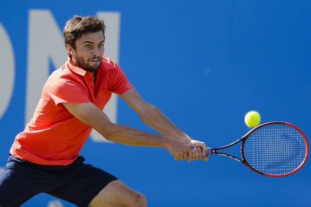 Aktuell Tennis, ATP Turnier im Queen s Club 19.06.2015. London, England. Queens Aegon Championship Tennis. Milos Raonic (CAN) versus Gilles Simon (FRA), Quarter Final match. Gilles Simon in action xCraigxMercerx  ActionPlus11633250