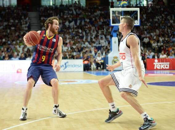 Aktuell Basketball, Spanien, Finale, Real Madrid - FC Barcelona ESPANA - MADRID 19 JUN: Primer partido baloncesto playoff final, Liga Endesa 2014 15, Bayclard (Madrid). 19 de Junio de 2015 (Madrid). (Isa Saiz Cordon Press). 