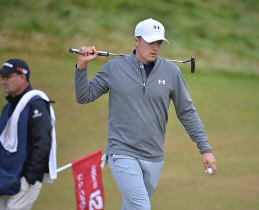 Aktuell Golf, US Open, Tag 2 Jordan Spieth reacts to a missed birdie on the 12th green in the second round of the 115th U.S. Open Championship at Chambers Bay on June 19, 2015 in University Place, Washington.  SEA201506192012 KEVINxDIETSCH