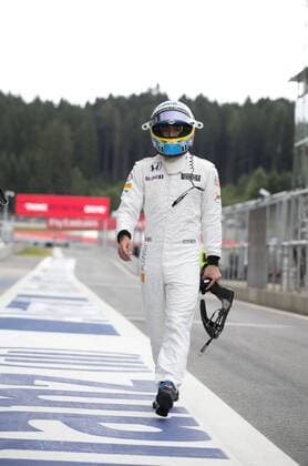 Motorsports: FIA Formula One World Championship WM Weltmeisterschaft 2015, Grand Prix of Austria, 14 Fernando Alonso (ESP, McLaren Honda), xHOCHxZWEIx