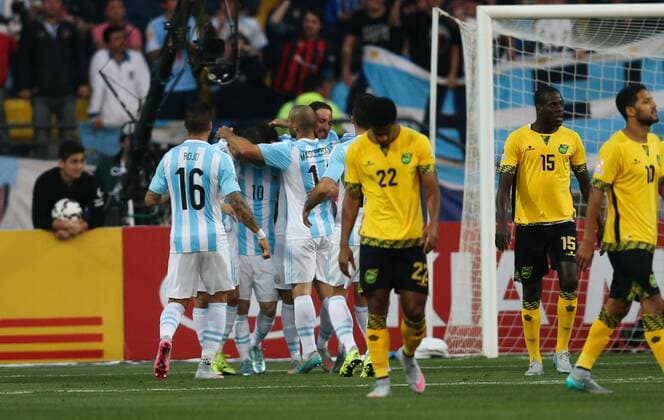 Football , Argentina v Jamaica Copa America 2015 . Argentina s player Gonzalo Higuain celebrates with teammates scoring against Jamaica during the group B of the 2015 Copa America football match held at the Sausalito stadium in Vina del Mar, Chile. 20 06 2015 Jonathan Mancilla Photosport Argentina v Jamaica, Copa America 2015. 