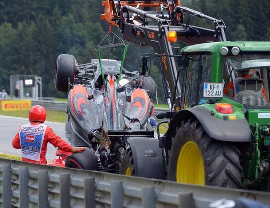 FORMULA 1 - GP of Austria 2015 SPIELBERG,AUSTRIA,21.JUN.15 - MOTORSPORTS, FORMULA 1 - Grand Prix of Austria, Red Bull Ring. Image shows Fernando Alonso (ESP McLaren Honda). Keyword: Crash. GEPAxpictures xGuenterxFloeck