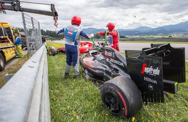 Spielberg 21.06.2015, Red Bull Ring, Spielberg, AUT, FIA, Formel 1, Grosser Preis von Oesterreich, Rennen, im Bild Fernando Alonso, (ESP, McLaren Honda) during the Race of the Austrian Formula One Grand Prix at the Red Bull Ring in Spielberg, Austria, 2015 06 21,  EP_ang  