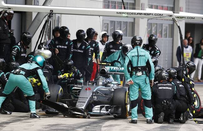 Motorsports: FIA Formula One World Championship WM Weltmeisterschaft 2015, Grand Prix of Austria, 6 Nico Rosberg (GER, Mercedes AMG Petronas Formula One Team), xHOCHxZWEIx