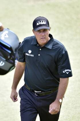 June 21, 2015..Phil Mickelson on the 10th during round 4 at the U.S. Open at Chambers Bay, University Place, Washington. . .George Holland Cal Media. PGA Golf Herren Tour 2015: US Open Round 4 JUN 21 - ZUMAch4_