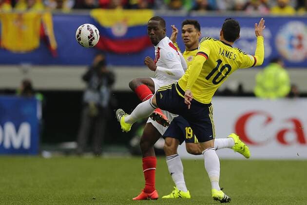 Football, Colombia v Peru. Copa America 2015. Colombia s player James Rodriguez, right, battles for the ball during the Copa America Group C, at German Becker stadium. Temuco. 21 06 2015 AlejandroZonez Photosport Colombia v Peru, Copa America 2015. 