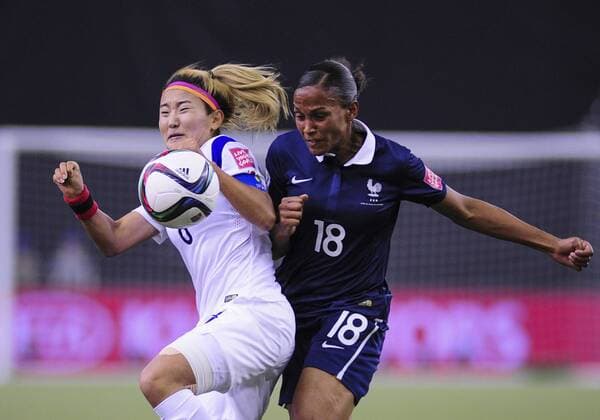 June 21, 2015: Midfielder Cho Sohyun ( 8) of Korea Republicduring the FIFA 2015 Women s World Cup Round of 16 match between France and Korea at the Olympic Stadium in Montreal, Canada. France move on to the quarter-finals after a 3-0 win whilst Republic of Korea are eliminated. SOCCER: JUN 21 FIFA Women s World Cup - Round of 16 - France v Korea Icon2015062100013 EDITORIAL USE ONLY