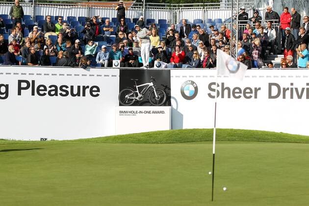 Moosinning Maximilian Kieffer (GER) schlaegt beim Show Event von der Tribuene ab , BMW International Open 2015, Show Event, Golf, 23.06.2015 Copyright: Kolbert xEibner-Pressefoto EP_ckt