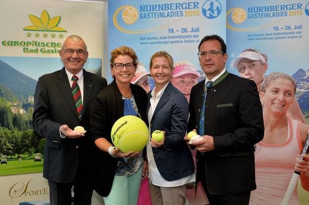 TENNIS - WTA Tennis Damen Nuernberger Gastein Ladies SALZBURG,AUSTRIA,24.JUN.15 - TENNIS - WTA Tour, Nuernberger Gastein Ladies, press conference PK Pressekonferenz Image shows Helmut Geil (Nuernberger Versicherung), Judith Wiesner Floimair, tournament director Sandra Reichel and Dieter Wernitznig (Europaeischer Hof Gastein). GEPAxpictures xFlorianxErtl