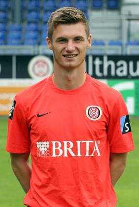 24.06.2015, xxxx, Fussball 3.Liga, SV Wehen Wiesbaden Fototermin, Porträttermin 2015 2016 Thomas Geyer (SV Wehen Wiesbaden) Portrait