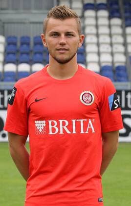 24.06.2015, xxxx, Fussball 3.Liga, SV Wehen Wiesbaden Fototermin, Porträttermin 2015 2016 David Blacha (SV Wehen Wiesbaden) Portrait