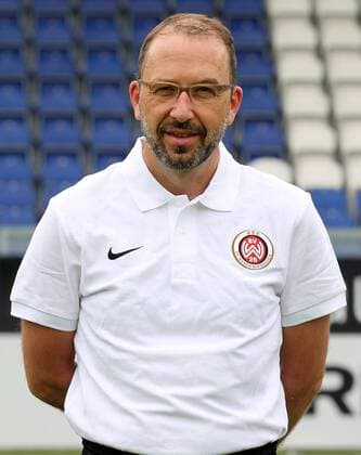 24.06.2015, xxxx, Fussball 3.Liga, SV Wehen Wiesbaden Fototermin, Porträttermin 2015 2016 Mannschaftsarzt Dr. Achim Bitschnau (SV Wehen Wiesbaden) Portrait