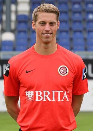 24.06.2015, xxxx, Fussball 3.Liga, SV Wehen Wiesbaden Fototermin, Porträttermin 2015 2016 Neuzugang Marc Lorenz (SV Wehen Wiesbaden) Portrait