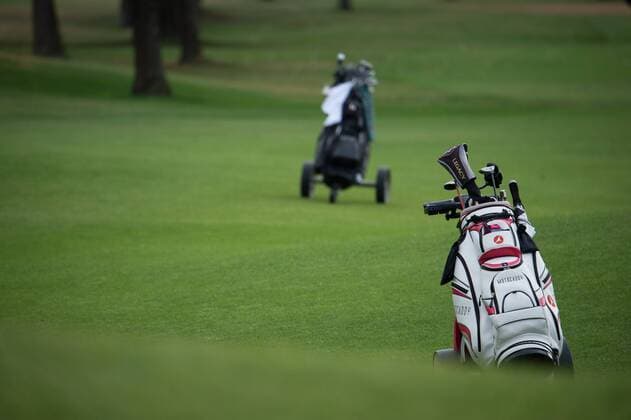 Aktuell Golf, Symbolfoto Muenchen Golftaschen auf dem Gruen, Stock Copyright: Vallejos xEibner-Pressefoto EP_avs