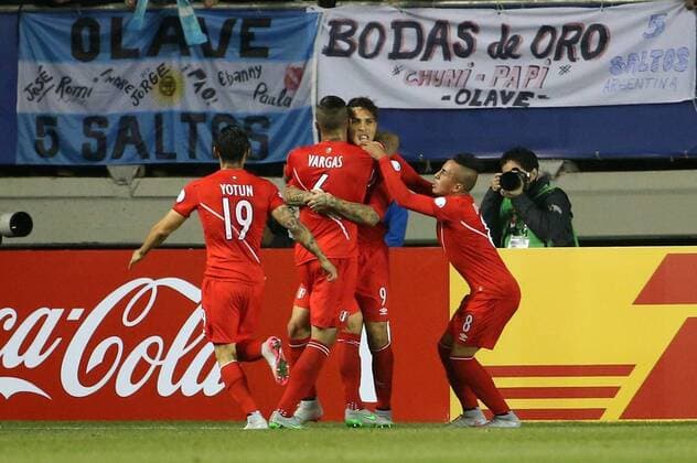 Football, Bolivia v Peru Copa America 2015. Peru s player Paolo Guerrero celebrates his goal against Bolivia with teammates during the finals quarters for Copa America, at Bicentenario German Becker stadium. Temuco, Chile. 26 06 2015 Dragomir Yankovic Photosport Bolivia v Peru, Copa America 2015. 