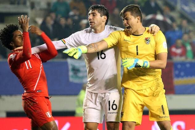 Football, Bolivia v Peru Copa America 2015. Action during the finals quarters for Copa America, at Bicentenario German Becker stadium. Temuco, Chile. 26 06 2015 Dragomir Yankovic Photosport Bolivia v Peru, Copa America 2015. 