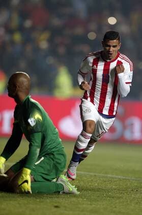 Paraguay s Derlis Gonzalez (R) celebrates after scoring during a quarter-final match between Brazil and Paraguay in Concepcion, Chile, June 27, 2015. Paraguay defeated Brazil 4-3 on penalties after a 1-1 draw thus qualified to the semi-final round. ) (vf) (SP)CHILE-CONCEPCION-AMERICAN CUP-BRAZIL VS PARAGUAY GuillermoxArias 
