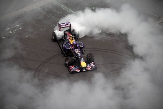 A driver of the Infiniti Red Bull racing team takes part in a F1 demonstration held on a racing circuit at the Zocalo Square of Mexico City, capital of Mexico, on June 27, 2015. Fans gathered on Saturday in the Zocalo of Mexico City to attend the exhibition of the Australian driver Daniel Ricciardo and the Spanish driver Carlos Sainz Jr. from Infiniti Red Bull racing team. With this, the Formula 1 prepares its return to Mexico, a country that does not host a race since 1992, and will again receive a F1 Grand Prix from Oct. 30 to Nov. 1, according to local press information. Alejandro Ayala) (jg) (SP)MEXICO-MEXICO CITY motor racing Motorsport F1 e AlejandroxAyala 