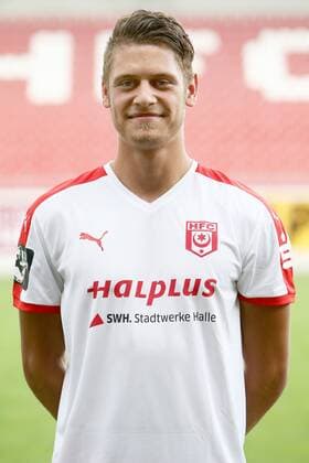 Hallescher FC Fußball Saison 2015-16 Halle Saale, 29.06.2015, Fussball, 3. Liga, Saison 2015 - 2016. , Hallescher FC Mannschaftsfototermin Portrait Porträt. , Im Bild: Max Barnofsky. ,