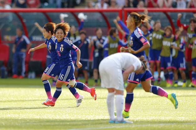 (L-R) Aya Miyama, Mana Iwabuchi (JPN), JULY 1, 2015 - Football Soccer : Japan team celebrates after scoring team s 2nd goal during the FIFA Women s World Cup Canada 2015 Semi-final match between Japan and England at Commonwealth Stadium in Edmonton, Canada. Noxthirdxpartyxsales  (qdwa041608)