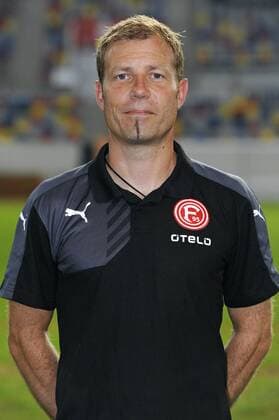 Fussball, 2. Bundesliga, Deutschland, Herren, Porträttermin Saison 2015 2016, Fortuna Düsseldorf, F95: Trainer Frank Kramer (Düsseldorf). Einzelbild, Portrait, Porträt.