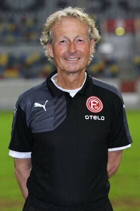 Fussball, 2. Bundesliga, Deutschland, Herren, Porträttermin Saison 2015 2016, Fortuna Düsseldorf, F95: Physiotherapeut Bernd Restle (Düsseldorf). Einzelbild, Portrait, Porträt.