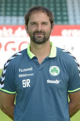 02.07.2015 - SpVgg Greuther Fürth Fuerth - 2. Fußball Bundesliga - Saison 2015 2016 - Fototermin Fotoshooting Porträttermin Portraittermin - - - Einzelfoto Kopfbild Portrait Porträt - Stefan Ruthenbeck (Trainer SpVgg Greuther Fürth )