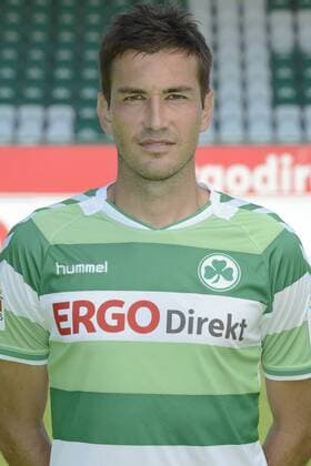 02.07.2015 - SpVgg Greuther Fürth Fuerth - 2. Fußball Bundesliga - Saison 2015 2016 - Fototermin Fotoshooting Porträttermin Portraittermin - - - Einzelfoto Kopfbild Portrait Porträt - Goran Sukalo (16, SpVgg Greuther Fürth )