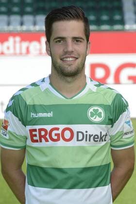 02.07.2015 - SpVgg Greuther Fürth Fuerth - 2. Fußball Bundesliga - Saison 2015 2016 - Fototermin Fotoshooting Porträttermin Portraittermin - - - Einzelfoto Kopfbild Portrait Porträt - Niko Gießelmann (7, SpVgg Greuther Fürth )