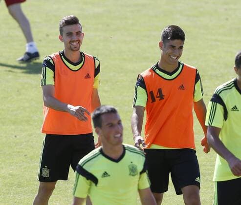 Aktuell Fußball, U19 EM, Training Nationalteam Spanien Spain s U-19 national team Nationalteam during the training session. In this picture, Borja San Emeterio and Marco Asensio. xJOSExA.xGARCIAx 