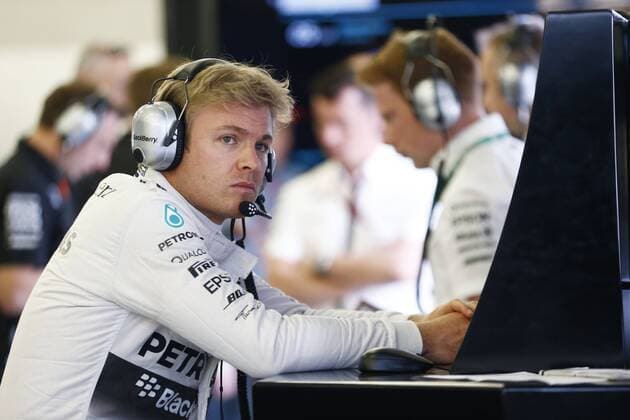 Motorsports: FIA Formula One World Championship WM Weltmeisterschaft 2015, Grand Prix of Great Britain, 6 Nico Rosberg (GER, Mercedes AMG Petronas Formula One Team), xHOCHxZWEIx