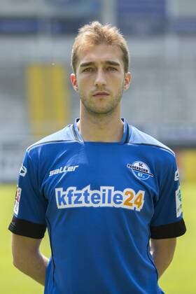 Aktuell Fußball, 2. BL, SC Paderborn 07 Porträttermin Paderborn, Deutschland 03. Juli 2015: 2015 2016 - SC Paderborn 07 Rafa Lopez (SC Paderborn) rp