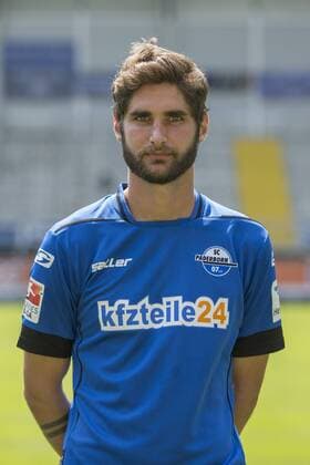 Aktuell Fußball, 2. BL, SC Paderborn 07 Porträttermin Paderborn, Deutschland 03. Juli 2015: 2015 2016 - SC Paderborn 07 Niklas Hoheneder (SC Paderborn) rp