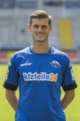 Aktuell Fußball, 2. BL, SC Paderborn 07 Porträttermin Paderborn, Deutschland 03. Juli 2015: 2015 2016 - SC Paderborn 07 Marc Vucinovic (SC Paderborn) rp