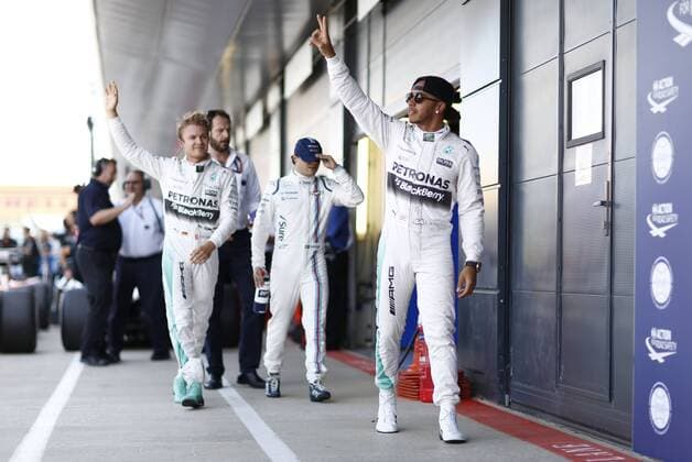 Motorsports: FIA Formula One World Championship WM Weltmeisterschaft 2015, Grand Prix of Great Britain, 44 Lewis Hamilton (GBR, Mercedes AMG Petronas Formula One Team), 6 Nico Rosberg (GER, Mercedes AMG Petronas Formula One Team), xHOCHxZWEIx