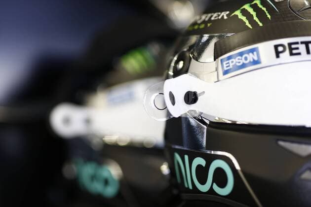 Motorsports: FIA Formula One World Championship WM Weltmeisterschaft 2015, Grand Prix of Great Britain, helmet of 6 Nico Rosberg (GER, Mercedes AMG Petronas Formula One Team), xHOCHxZWEIx