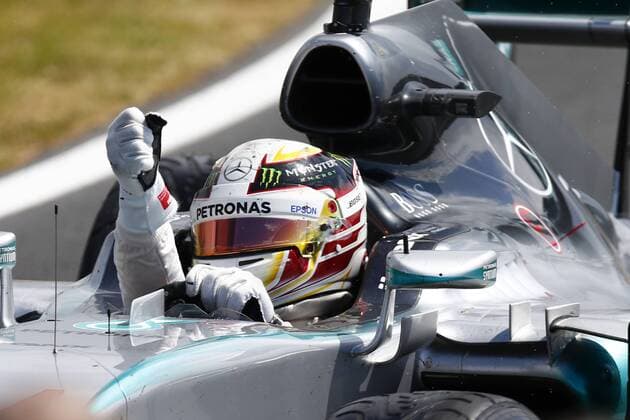 Motorsports: FIA Formula One World Championship WM Weltmeisterschaft 2015, Grand Prix of Great Britain, 44 Lewis Hamilton (GBR, Mercedes AMG Petronas Formula One Team), xHOCHxZWEIx