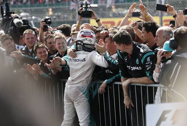 Motorsports: FIA Formula One World Championship WM Weltmeisterschaft 2015, Grand Prix of Great Britain, 44 Lewis Hamilton (GBR, Mercedes AMG Petronas Formula One Team), xHOCHxZWEIx