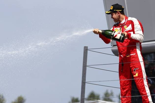 Motorsports: FIA Formula One World Championship WM Weltmeisterschaft 2015, Grand Prix of Great Britain, 5 Sebastian Vettel (GER, Scuderia Ferrari), xHOCHxZWEIx