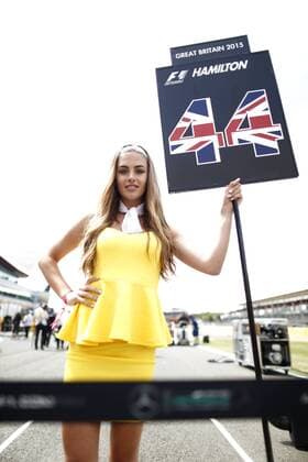 Motorsports: FIA Formula One World Championship WM Weltmeisterschaft 2015, Grand Prix of Great Britain, grid girl xHOCHxZWEIx