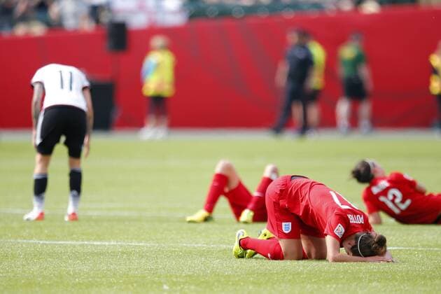 Jo Potter (ENG), JULY 4, 2015 - Football Soccer : Jo Potter celebrates after game during the FIFA Women s World Cup Canada 2015 third place match between Germany and England at Commonwealth Stadium in Edmonton, Canada. NOxTHIRDxPARTYxSALES.  (qdwa041744)