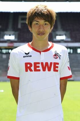 Fussball, Bundesliga, Deutschland, Herren, Porträttermin Saison 2015 2016; 1. FC Köln: Yuya Osako (FC Köln). Einzelbild, Portrait, Porträt.