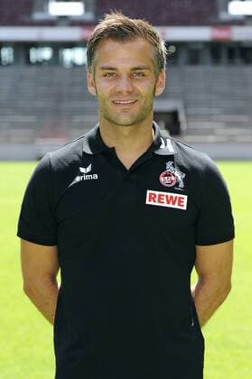 Fussball, Bundesliga, Deutschland, Herren, Porträttermin Saison 2015 2016; 1. FC Köln: Physiotherapeut Julian Holtz (FC Köln). Einzelbild, Portrait, Porträt.