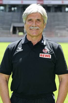 Fussball, Bundesliga, Deutschland, Herren, Porträttermin Saison 2015 2016; 1. FC Köln: Mannschaftsarzt Dr. Peter Schäferhoff (FC Köln). Einzelbild, Portrait, Porträt.