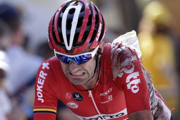 HENDERSON Gregory of Lotto Soudal passing the finish line, victim of the crash during the stage 3 of the 102nd edition of the Tour de France 2015 with start in Antwerp and finish in Huy, Belgium (159 kms) CYCLISME : Tour de France - Etape 3 - Anvers Huy - 06 07 2015 PhotoNews Panoramic 